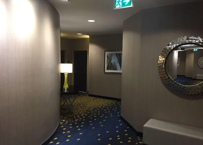 The Hollis Halifax - A Doubletree Suites By Hilton